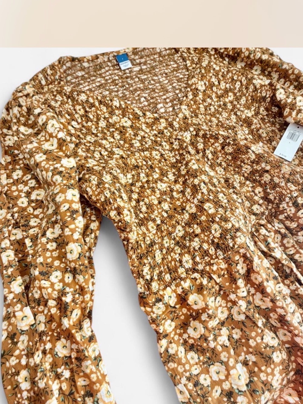 Old Navy Womens V Neck Long Sleeve Shirt size L Large Floral print Smocked New
